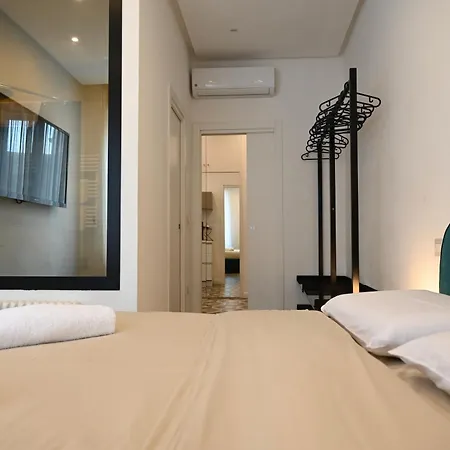 Qhouse * Napoli