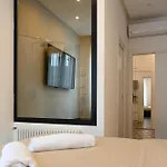 Qhouse