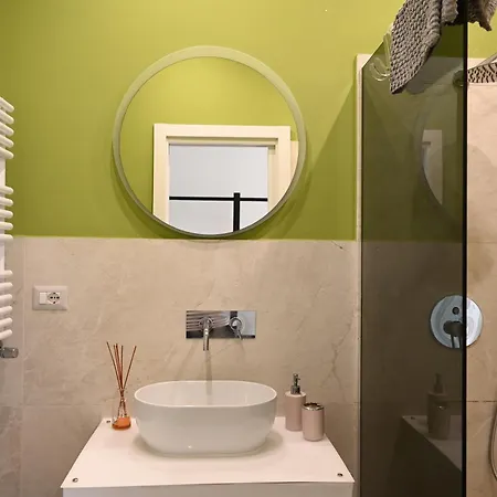 Qhouse נאפולי
